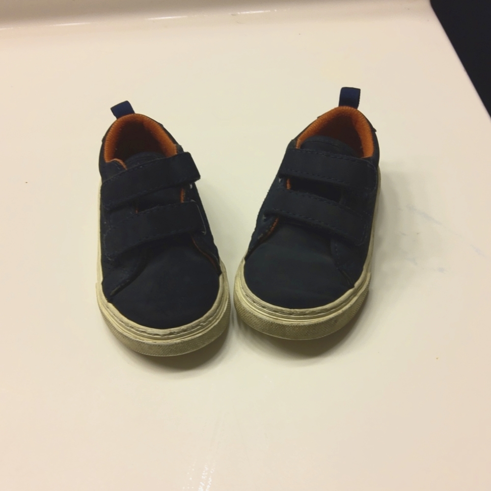 Gap toddler sneakers